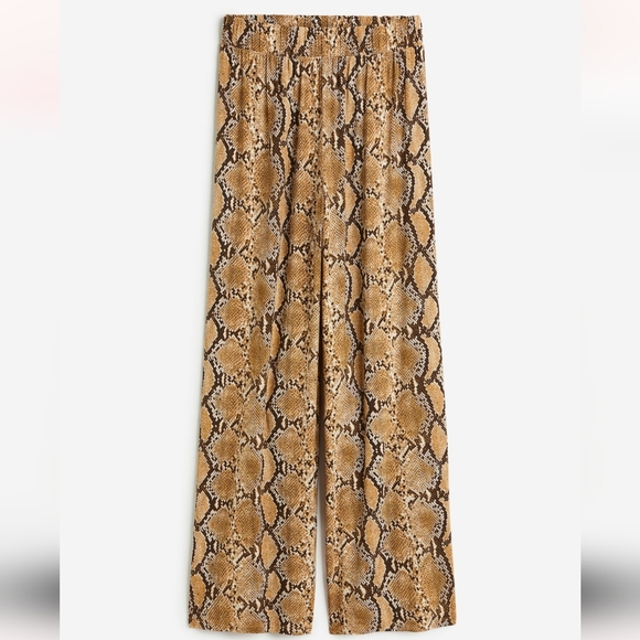 H&M Pants - 🌻 H&M Pull On Brown Snakeskin Print Elastic Waist Wide Leg Jersey Pants XS